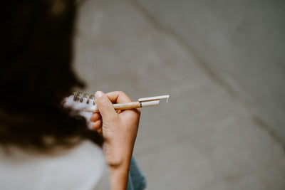 Bambùlla - La penna che scrive, sorregge e conquista.